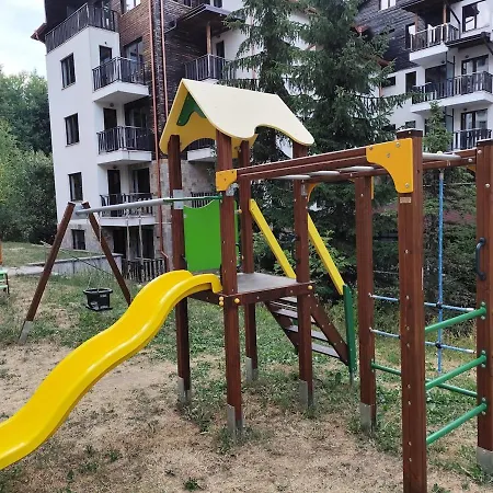 E45 In Gardens, * Borovets